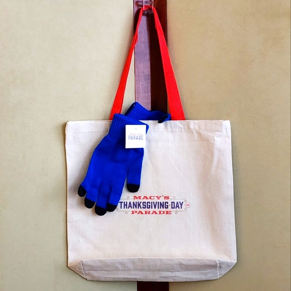 2023 Macy's Thanksgiving Day Parade Swag Bag 2 Piece Set - Picture 1 of 11
